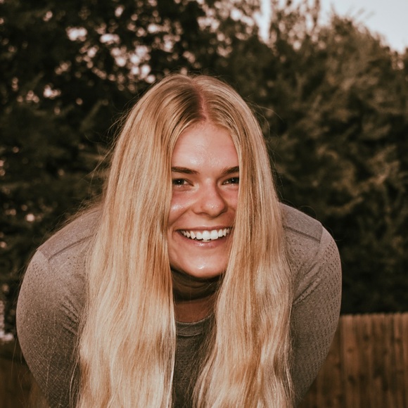 Meet your Posher, Maci - Picture 1 of 1